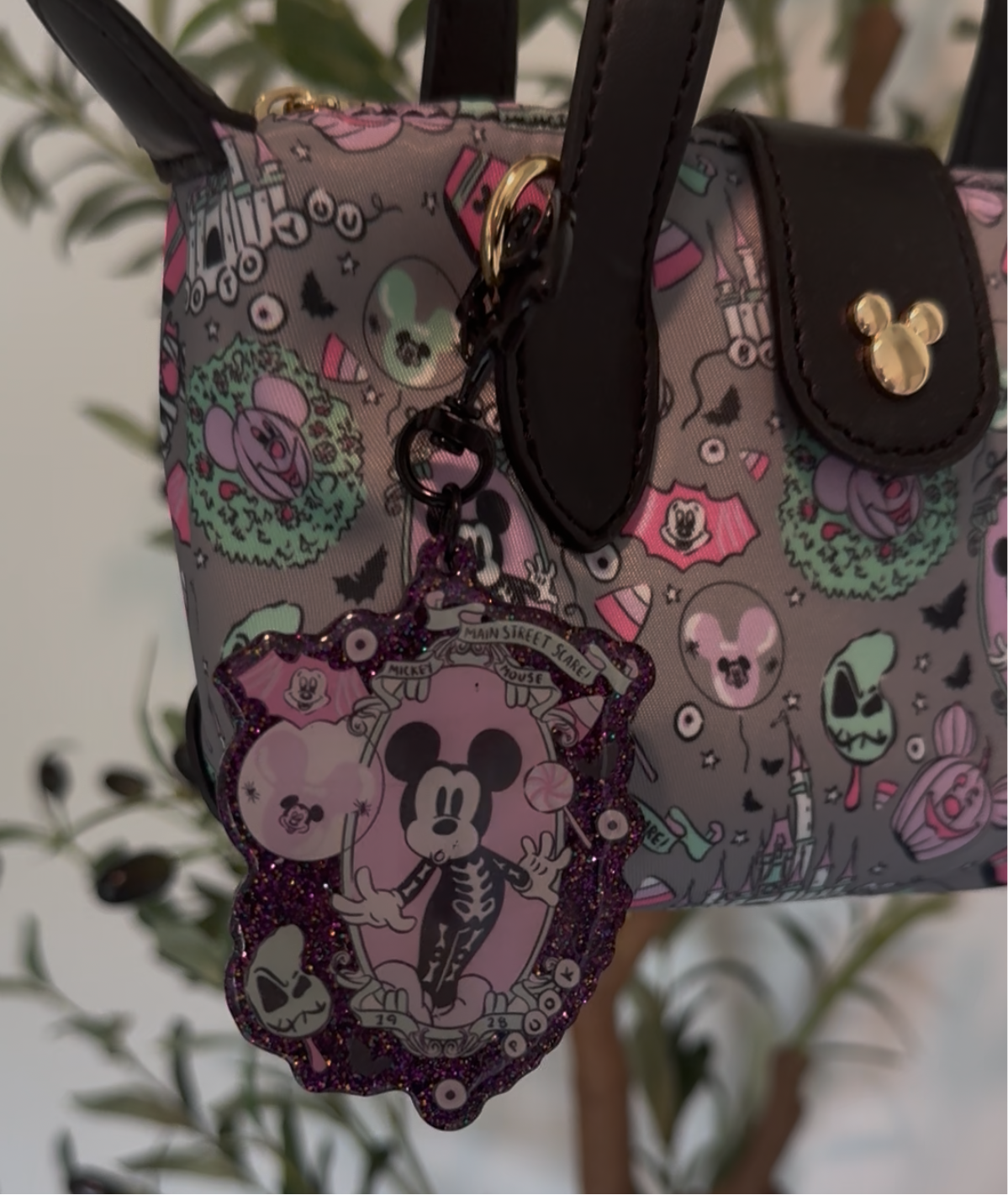Mainstreet Scare Bag Charm