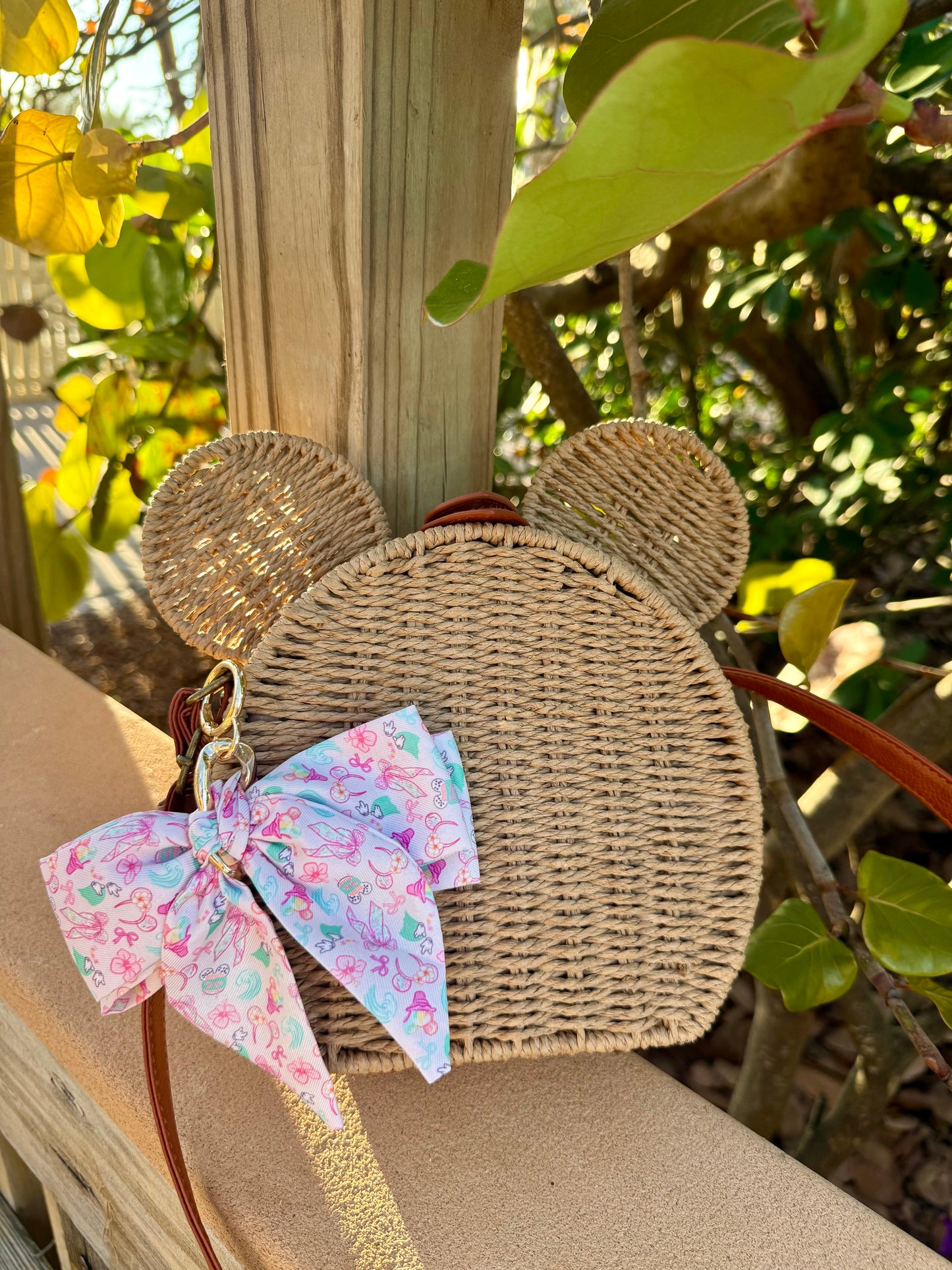 Natural Rattan Mouse Crossbody